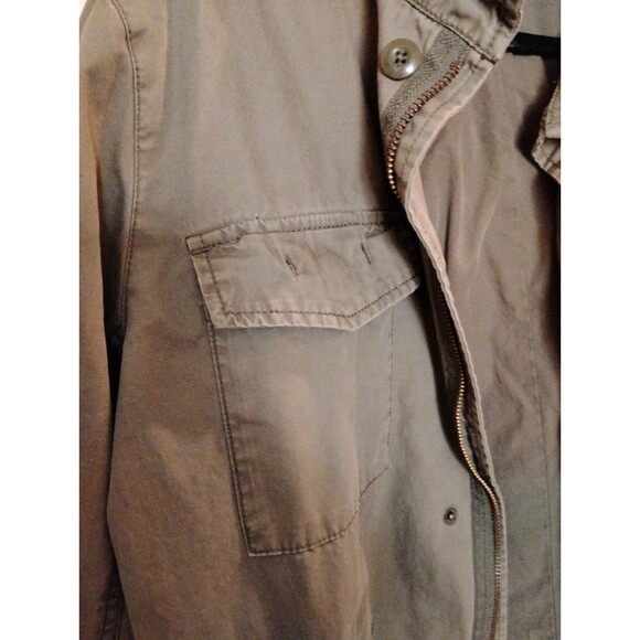 Gap army green jacket with hood - Picture 5 of 10